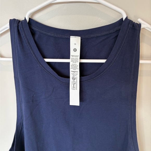 NWT Lululemon Squad Goals Tank Top Size 10 Dark Blue - Picture 2 of 7
